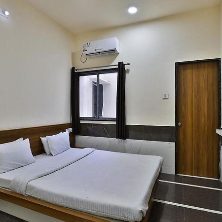 Spot On 37366 Hotel Mahalaxmi Dwarka  Exterior photo