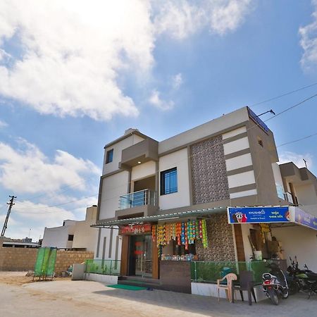 Spot On 37366 Hotel Mahalaxmi Dwarka  Exterior photo