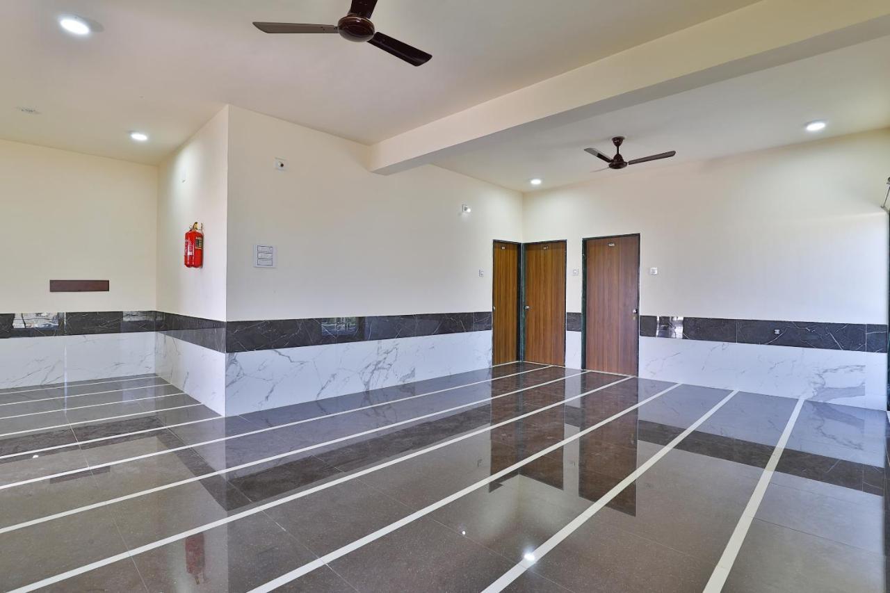 Spot On 37366 Hotel Mahalaxmi Dwarka  Exterior photo