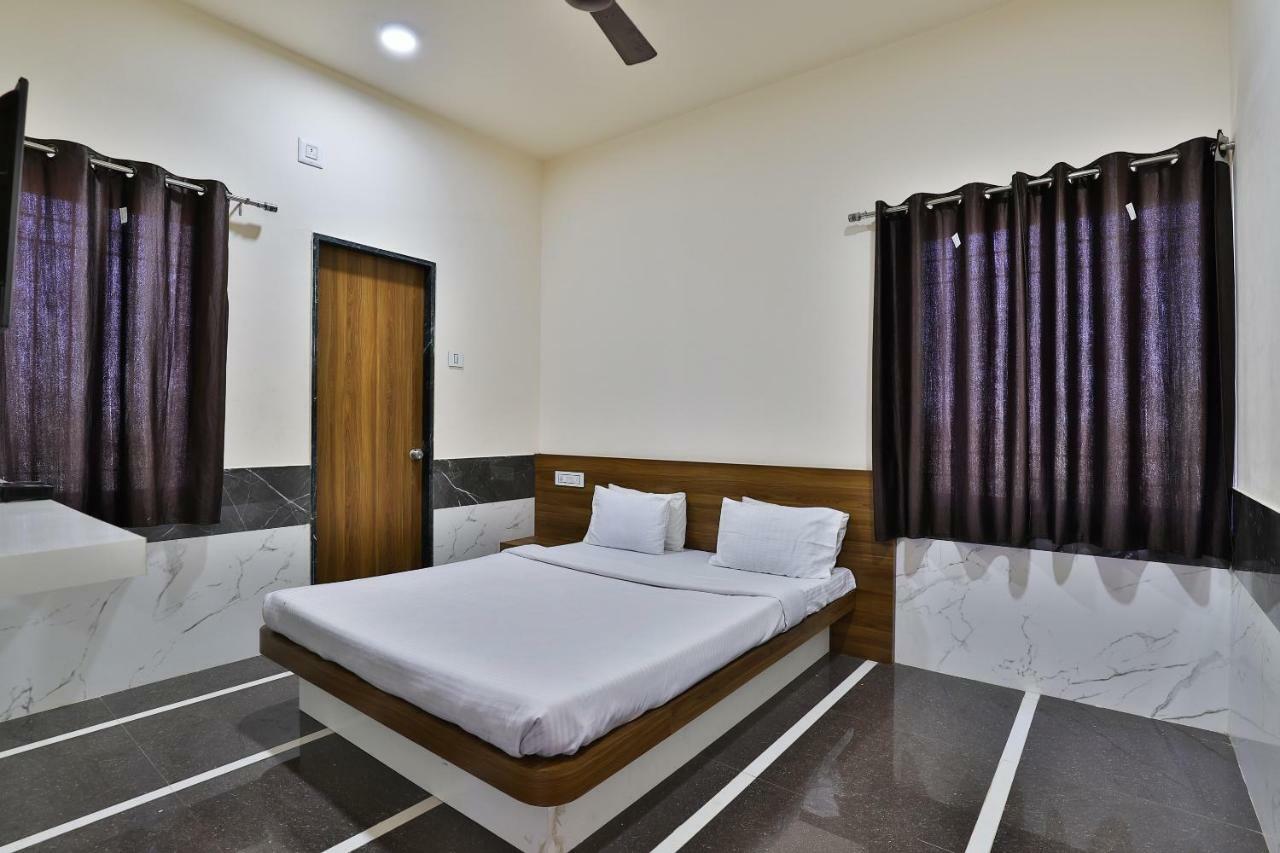 Spot On 37366 Hotel Mahalaxmi Dwarka  Exterior photo