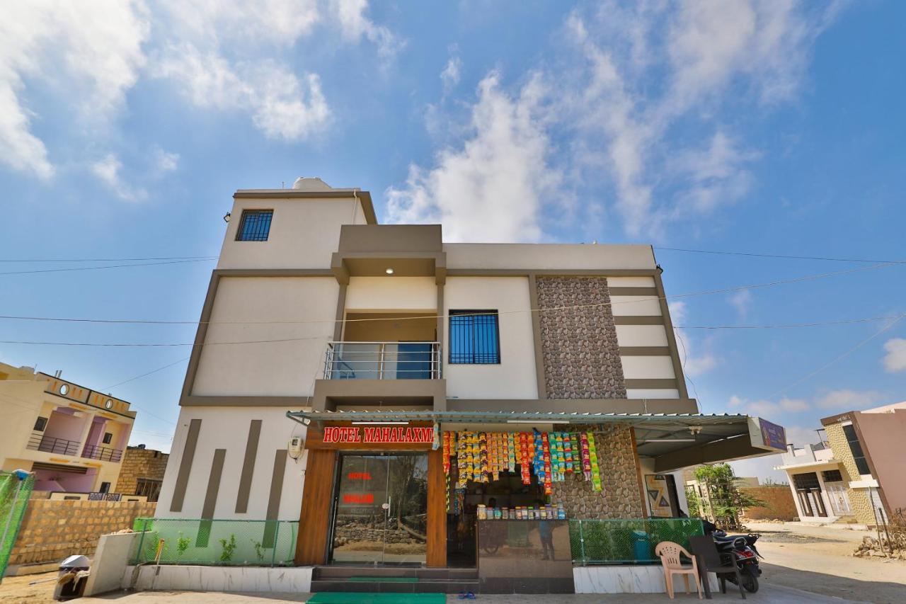Spot On 37366 Hotel Mahalaxmi Dwarka  Exterior photo